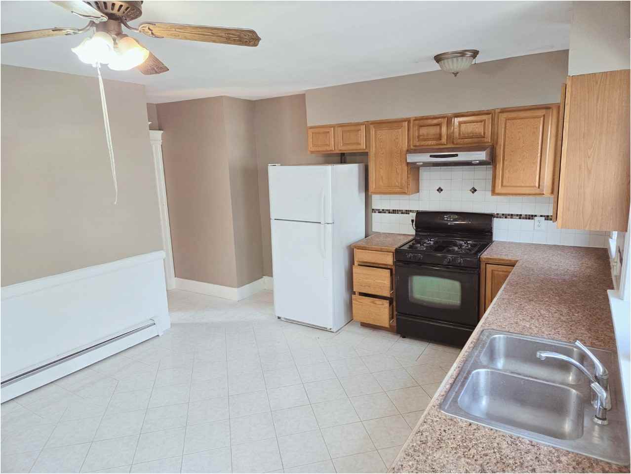 111 Union St #D - Photo 3 of 10
