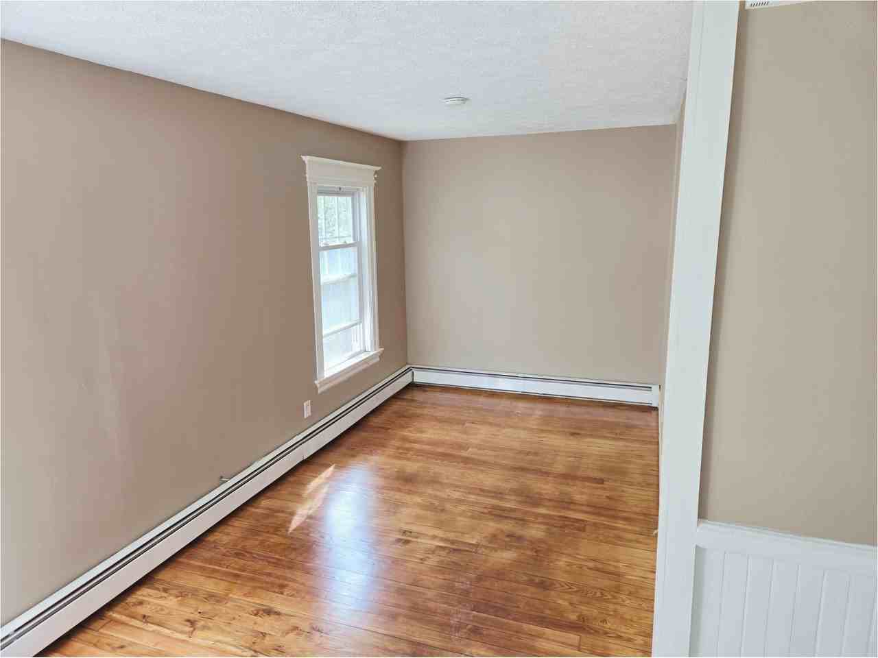 111 Union St #D - Photo 4 of 10