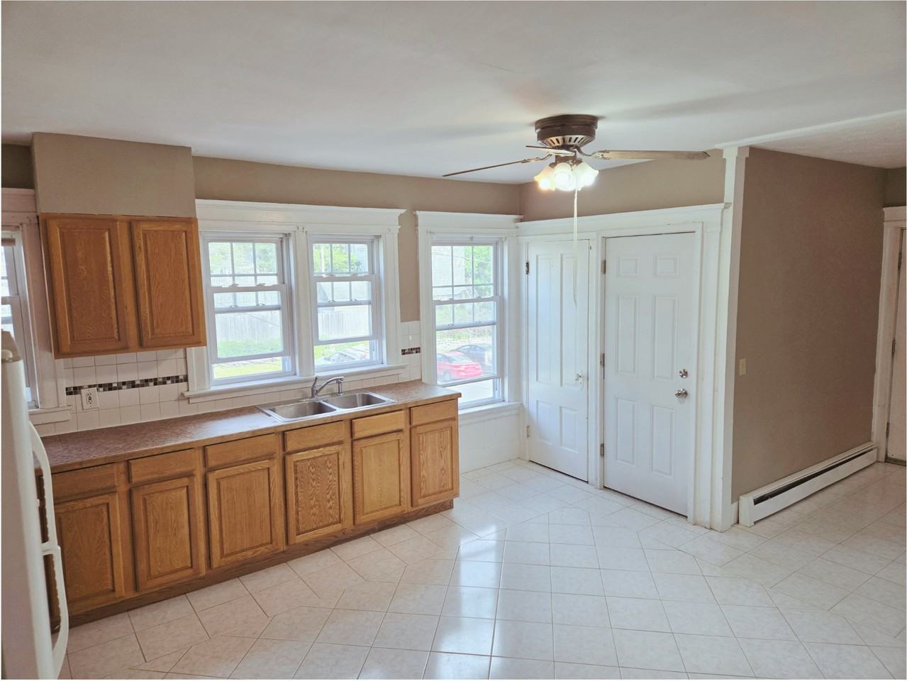 111 Union St #D - Photo 6 of 10