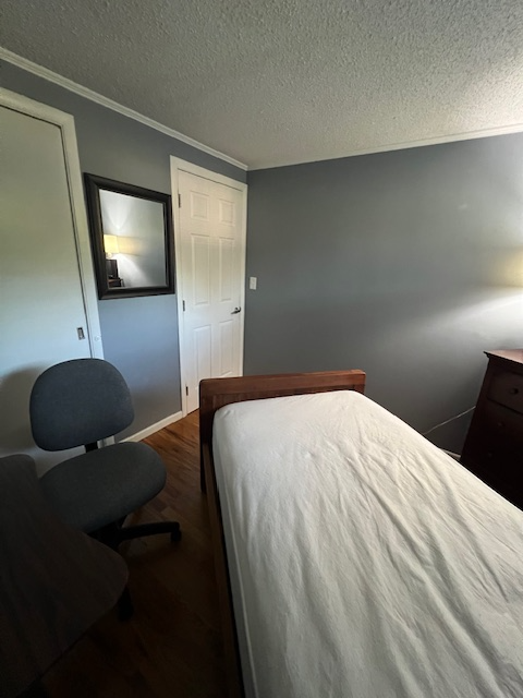 240 Greenaway Dr - Photo 4 of 22
