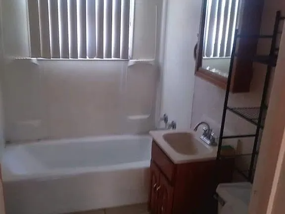 3329 Se Bryant St - Photo 4 of 4