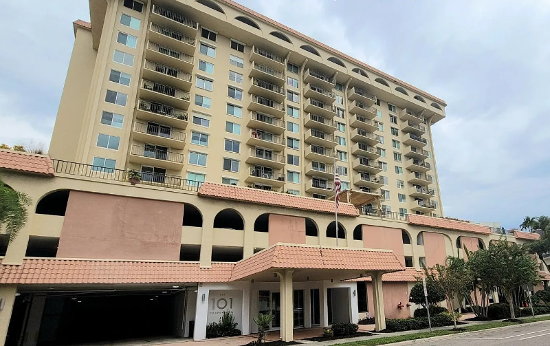 101 S Gulfstream Ave #16D