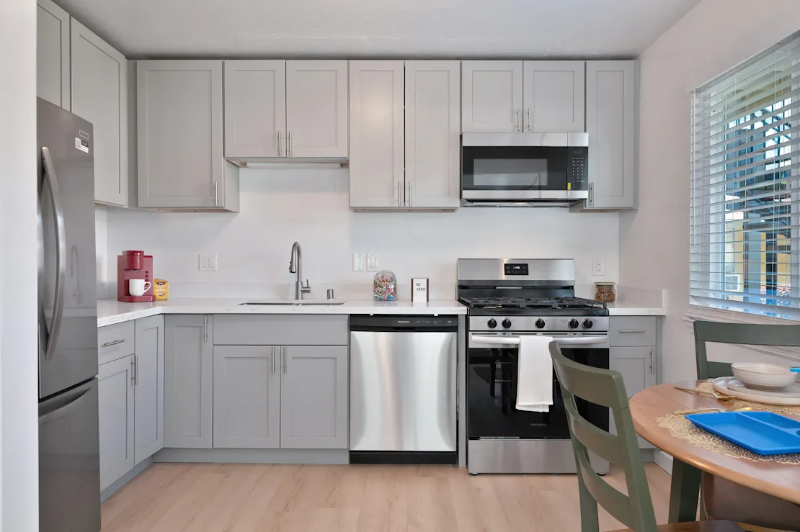 6431 Benning St #6421-10 - Photo 3 of 6