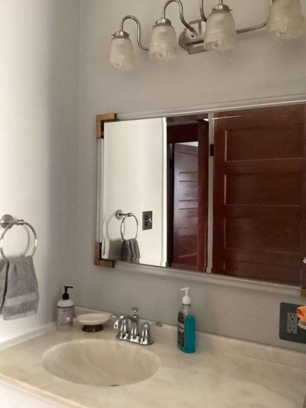 269 W Borden Ave - Photo 7 of 17