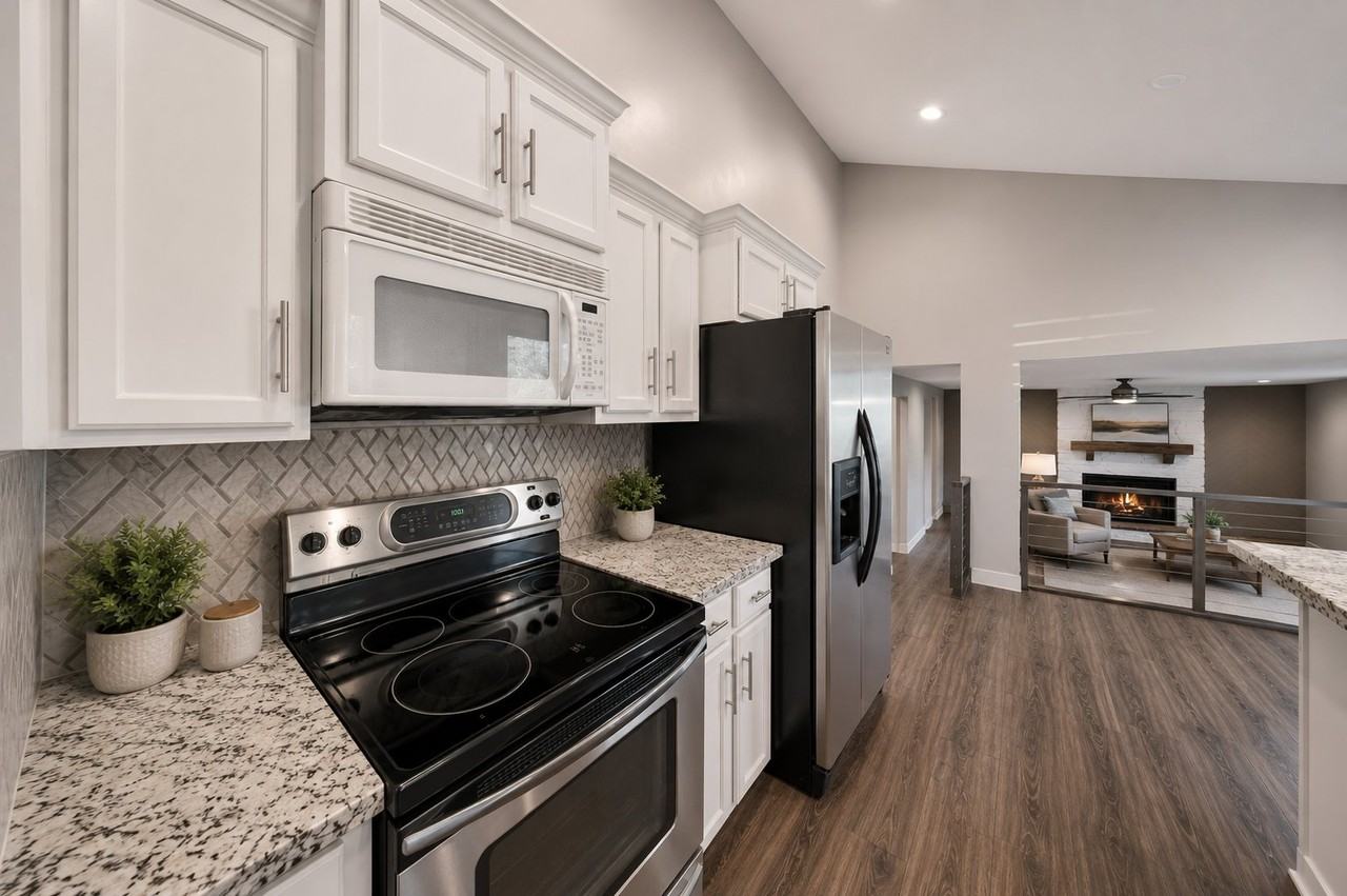 7473 S Bromley Rd - Photo 5 of 16