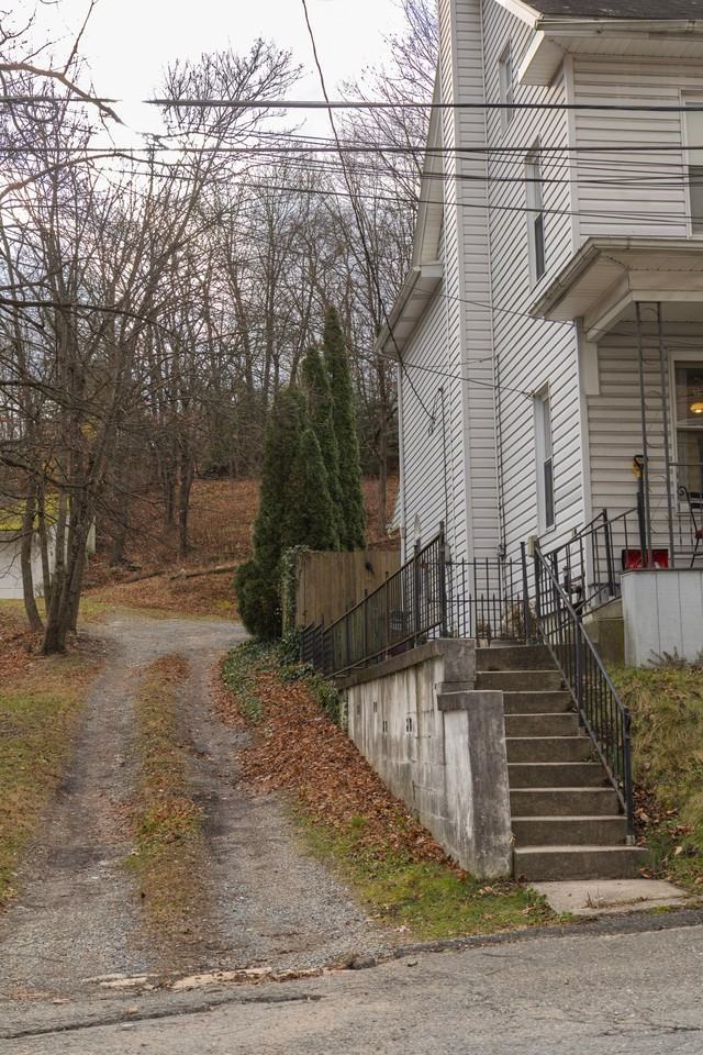221 Center St - Photo 2 of 20