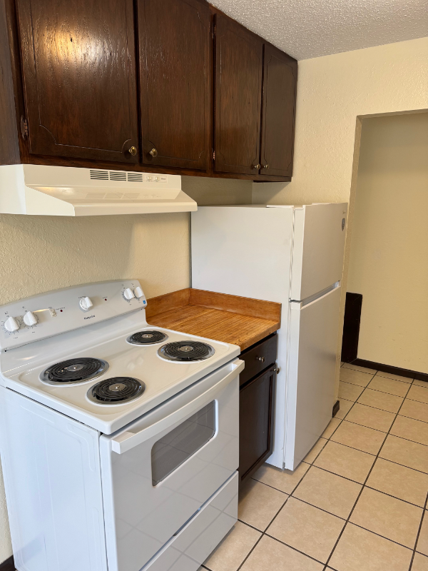 995 Saint Albans St N #204 - Photo 5 of 14