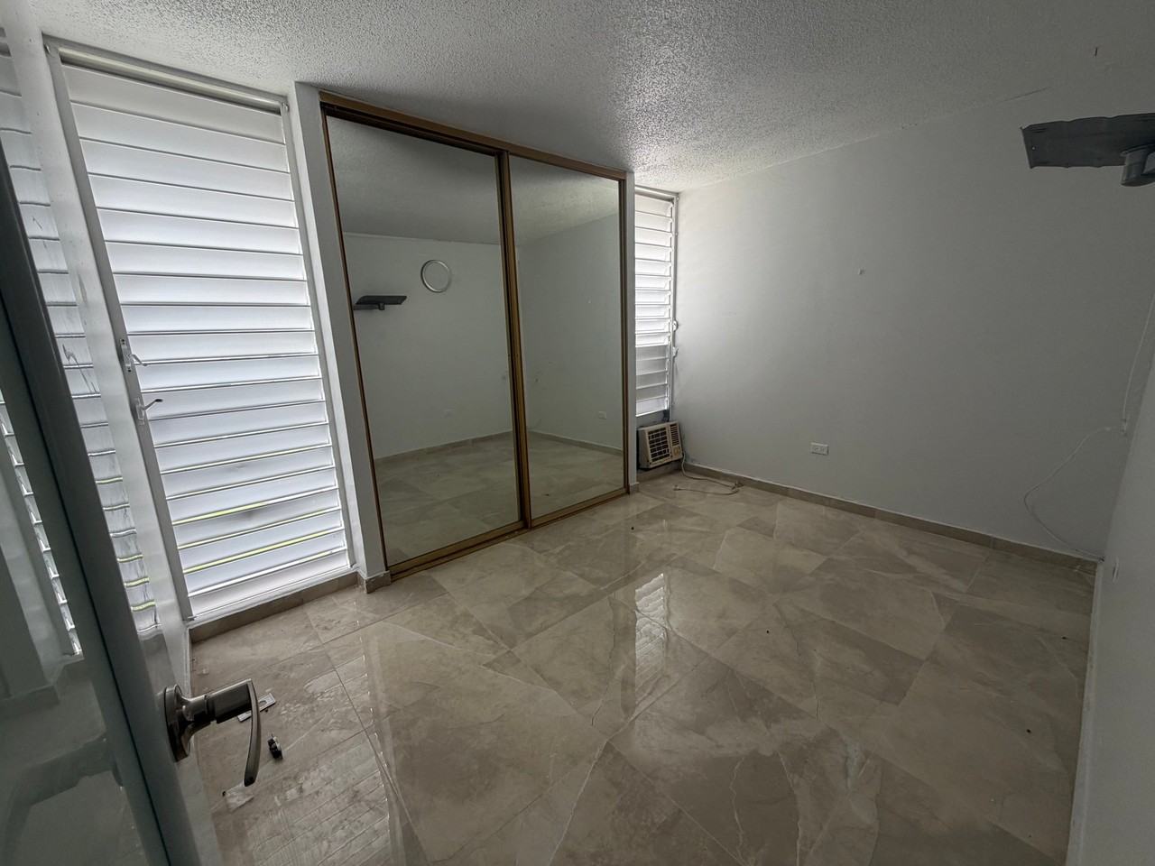 1460 Ave San Ignacio Cond Jardines De Altamesa #D10 - Photo 6 of 9