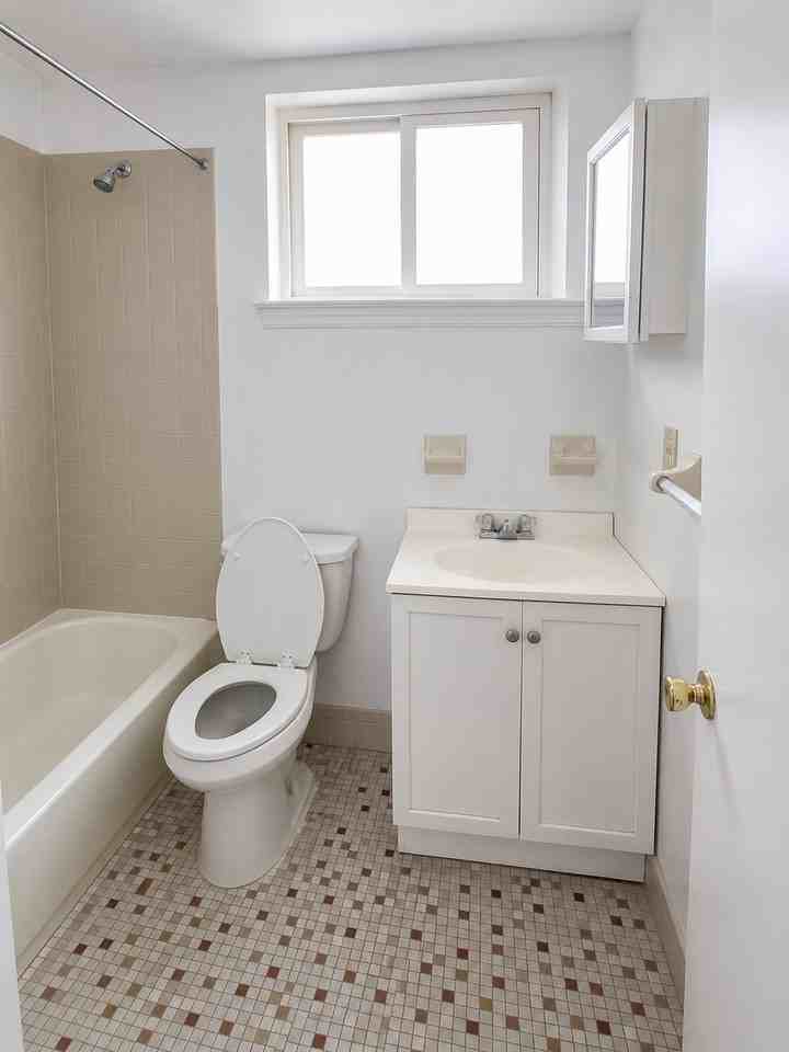 1228 S 2nd St #A - Photo 6 of 10