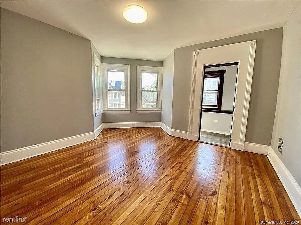 98 Sanford Ave #2ndFL - Photo 5 of 9