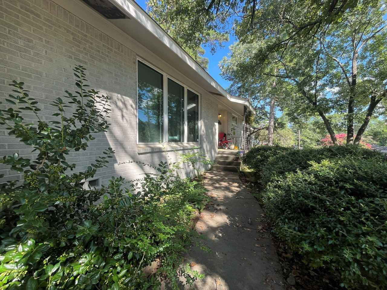 30 Belmont Dr - Photo 2 of 12