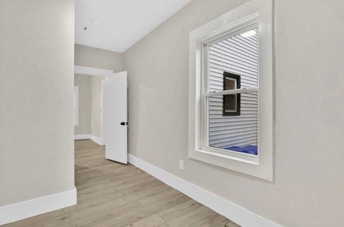 14 Adams St #1 - Photo 3 of 10