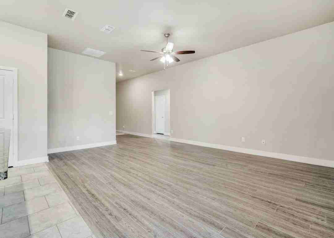 13818 Red Springs Ave - Photo 7 of 22