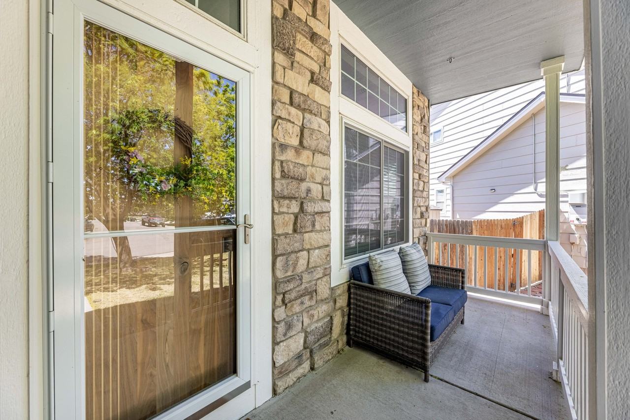 4722 Sutton St - Photo 2 of 20