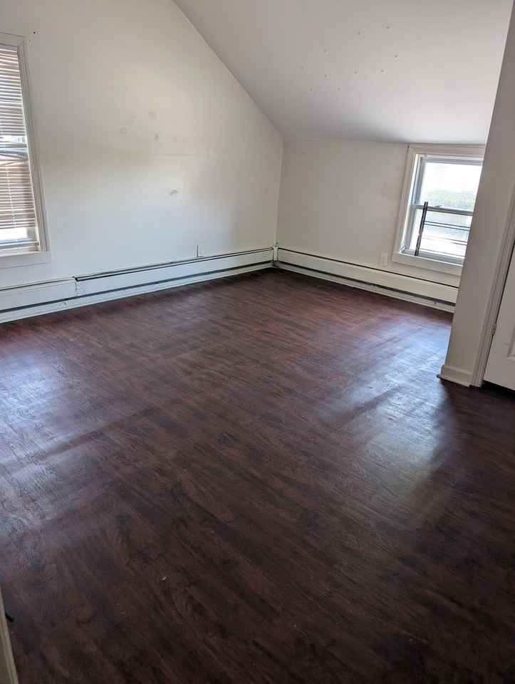 104 Liberty St #2 - Photo 6 of 10