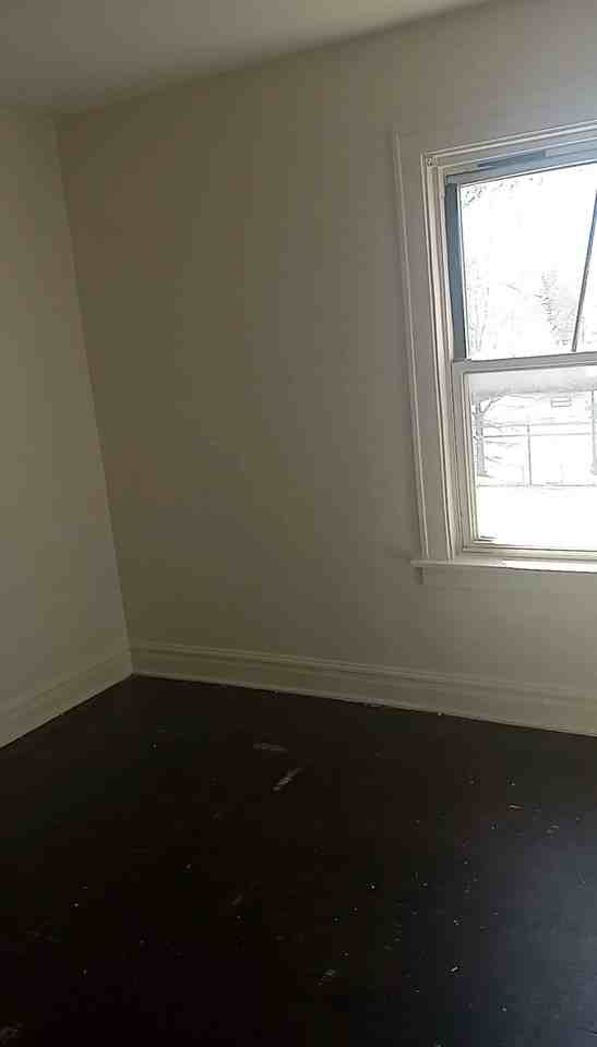 7047 S Michigan Ave - Photo 2 of 8