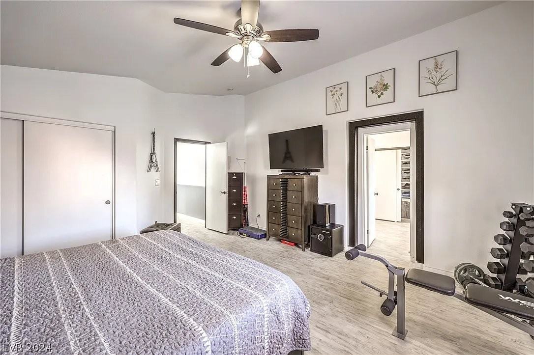 4640 Abbottwood Ave - Photo 2 of 4