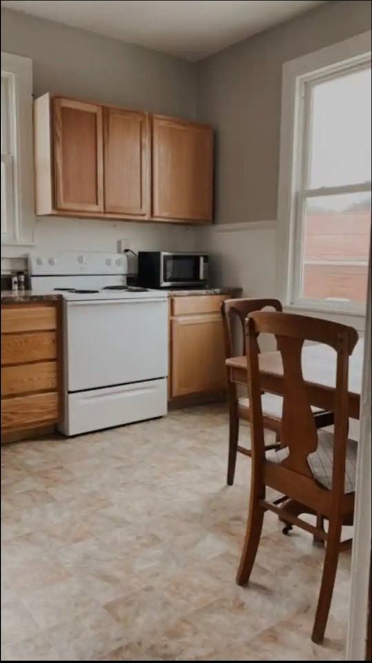 320 Church St #2 - Photo 7 of 10