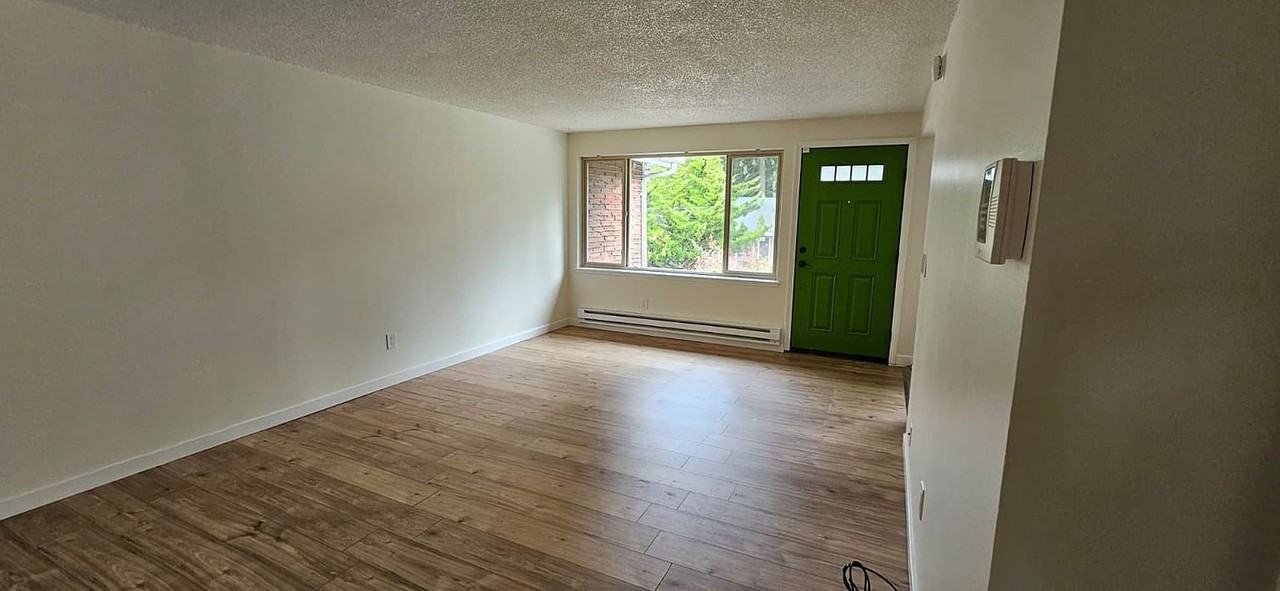 17501 5th Ave Ne - Photo 3 of 14