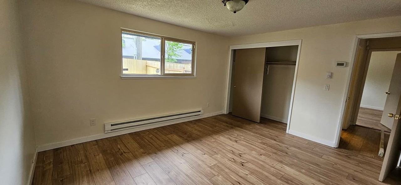 17501 5th Ave Ne - Photo 5 of 14