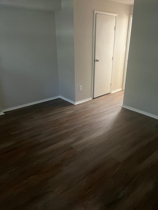 566 Glenwood Ave #5 - Photo 7 of 9