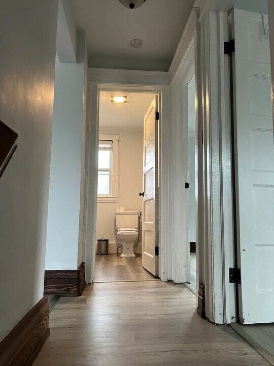 553 Britton Rd #UPPR - Photo 3 of 12