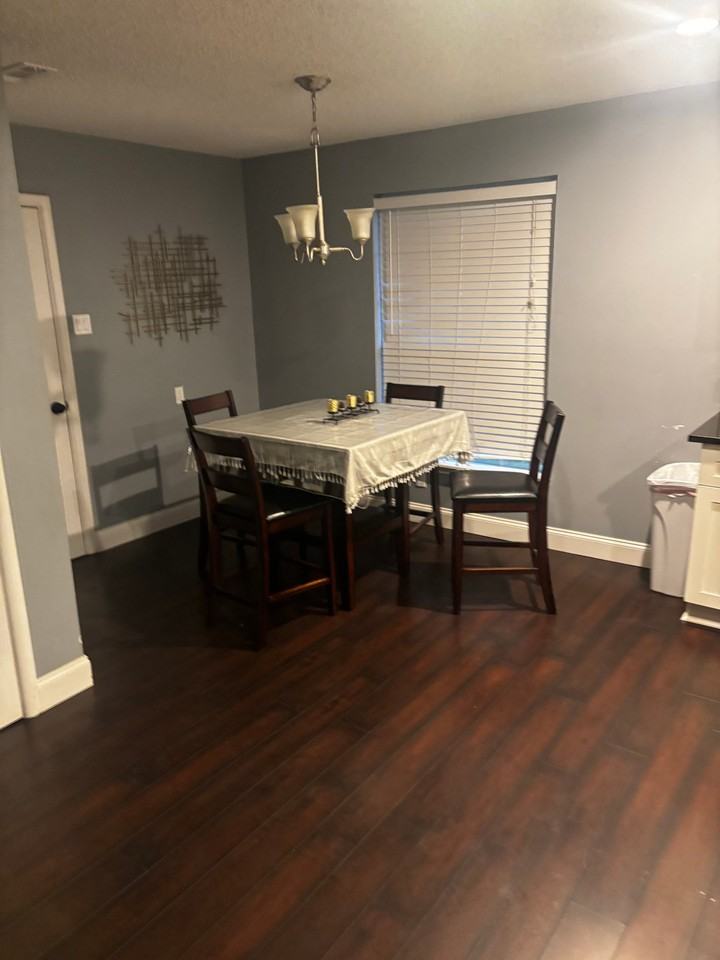 6313 Greenlee St - Photo 3 of 9