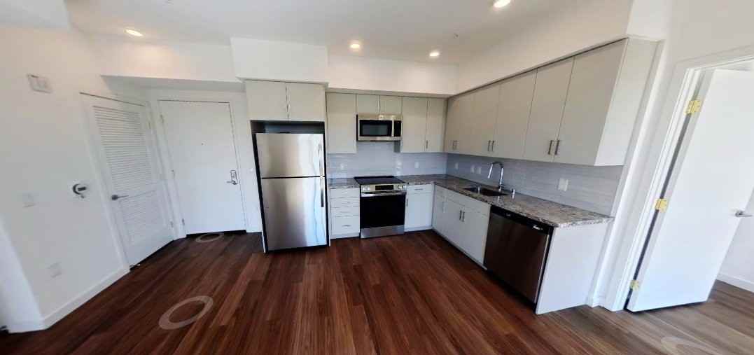 18900 Parthenia St #311 - Photo 2 of 6