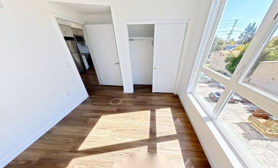 18900 Parthenia St #311 - Photo 4 of 6