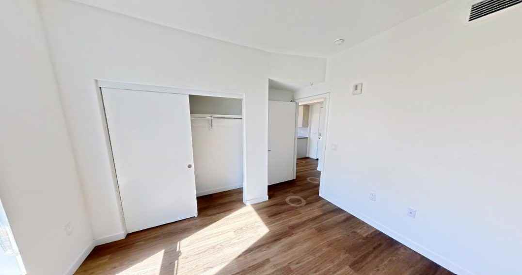 18900 Parthenia St #412 - Photo 5 of 6