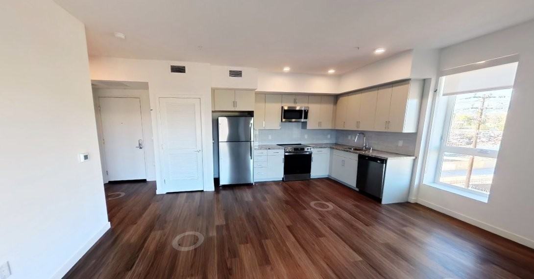 18900 Parthenia St #402 - Photo 2 of 7