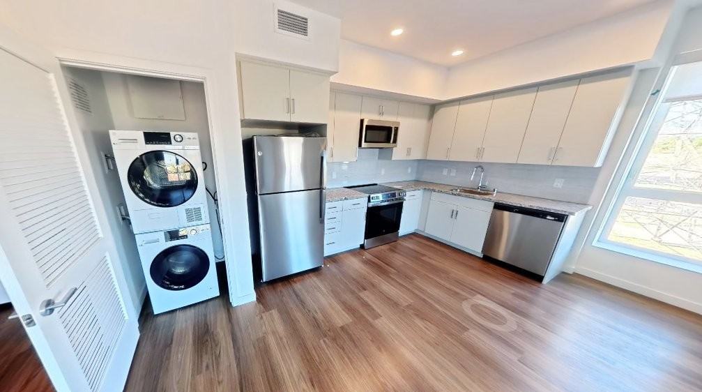 18900 Parthenia St #402 - Photo 3 of 7
