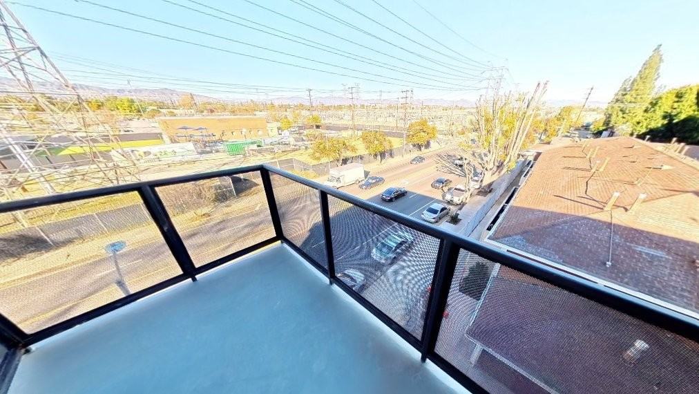 18900 Parthenia St #402 - Photo 4 of 7