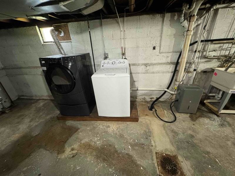 468 Lincoln Ave #2 - Photo 6 of 6