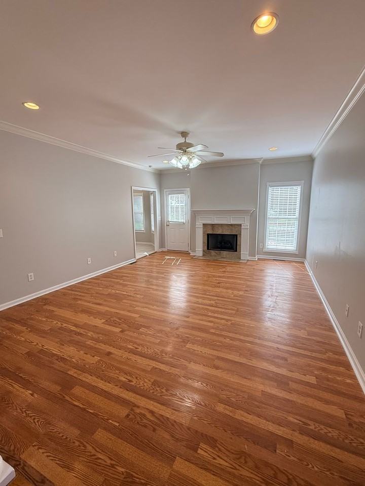 515 Golfview Way - Photo 2 of 15