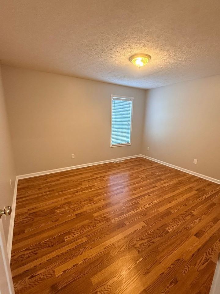 515 Golfview Way - Photo 4 of 15