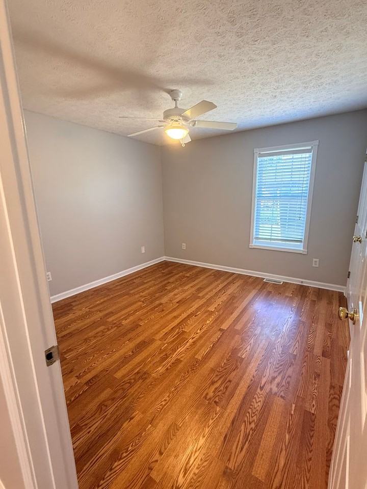 515 Golfview Way - Photo 6 of 15