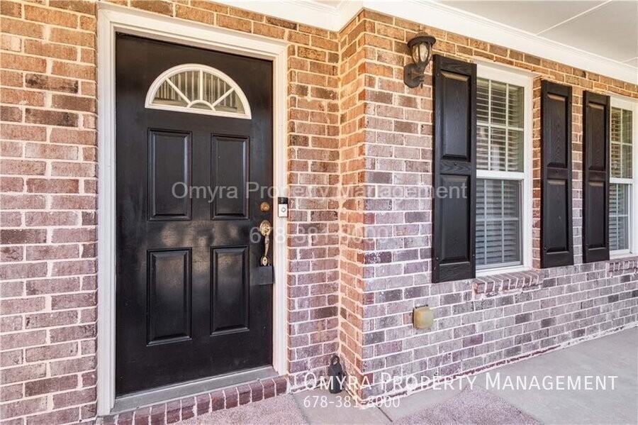 1670 Cooper Lakes Dr - Photo 2 of 26