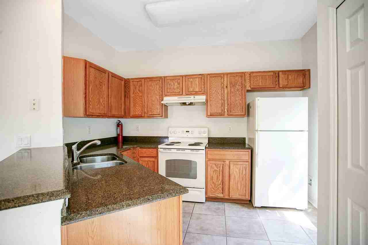 2401 Harleyford Pl - Photo 6 of 15