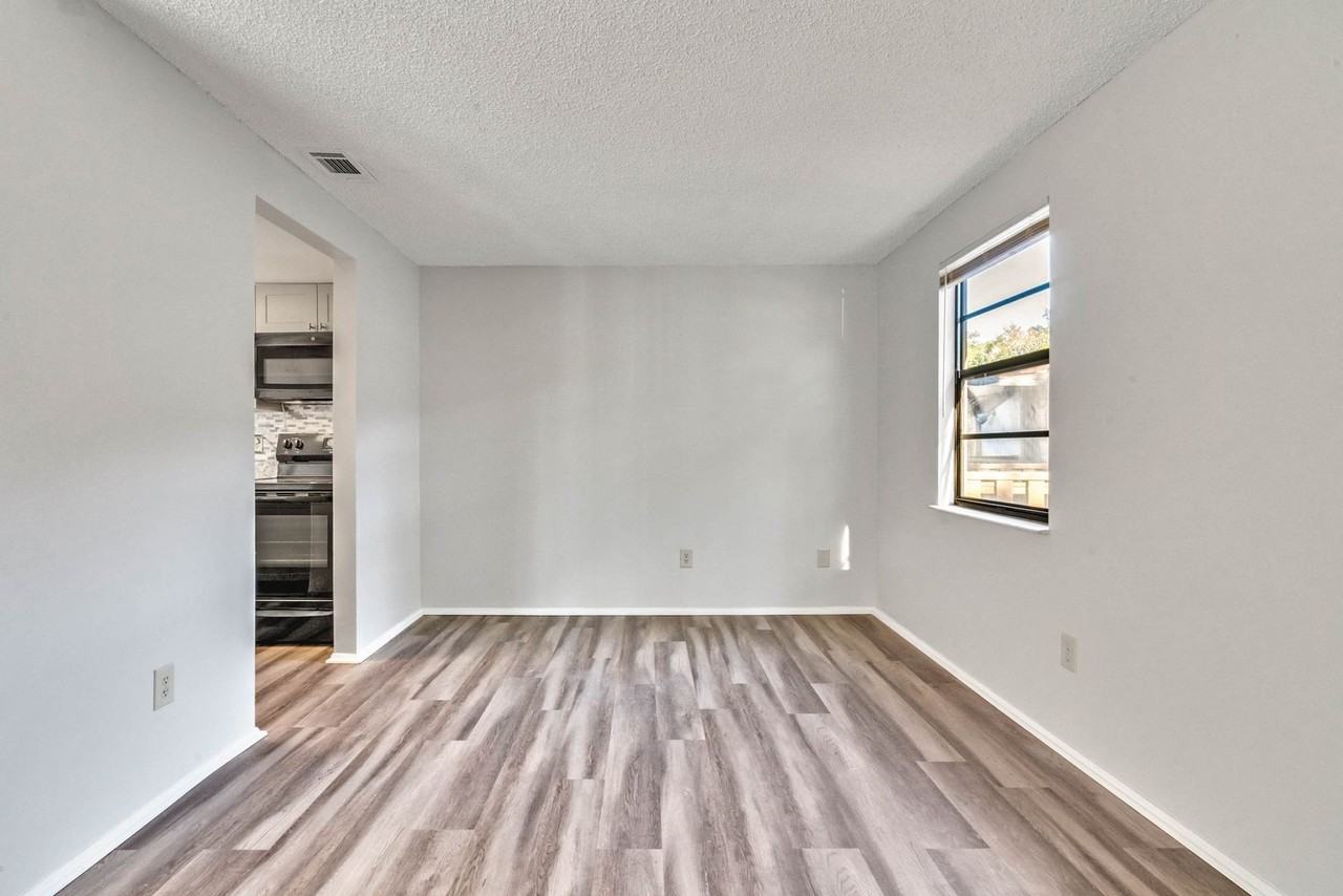 4907 Lake Ridge Rd #H - Photo 5 of 14