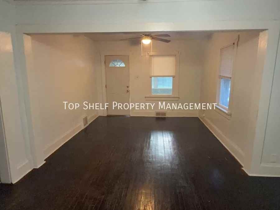 718 25th St - Photo 2 of 21