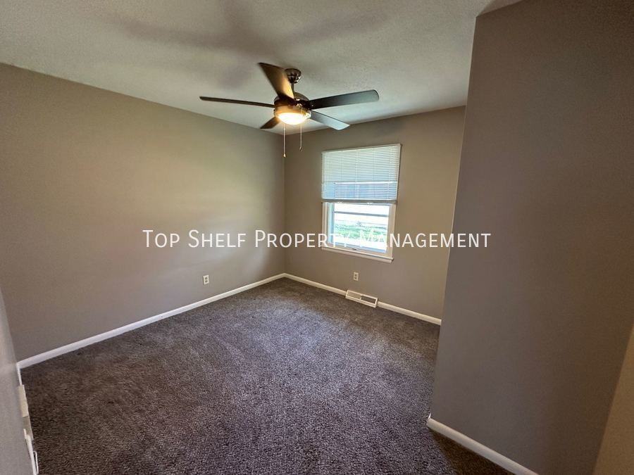3810 Sw 12th St #2 - Photo 5 of 10