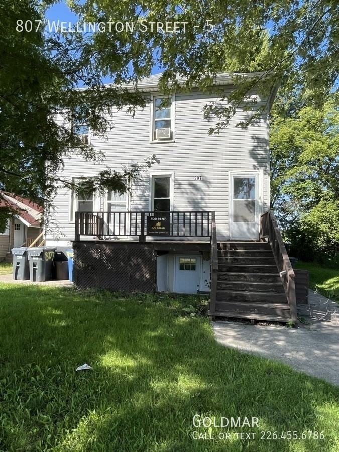 807 Wellington Ave #5 - Photo 2 of 12