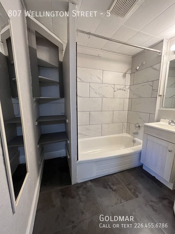 807 Wellington Ave #5 - Photo 6 of 12