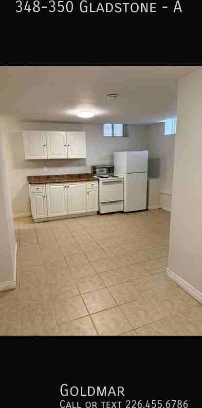 350 348-350 Gladstone #A - Photo 3 of 6