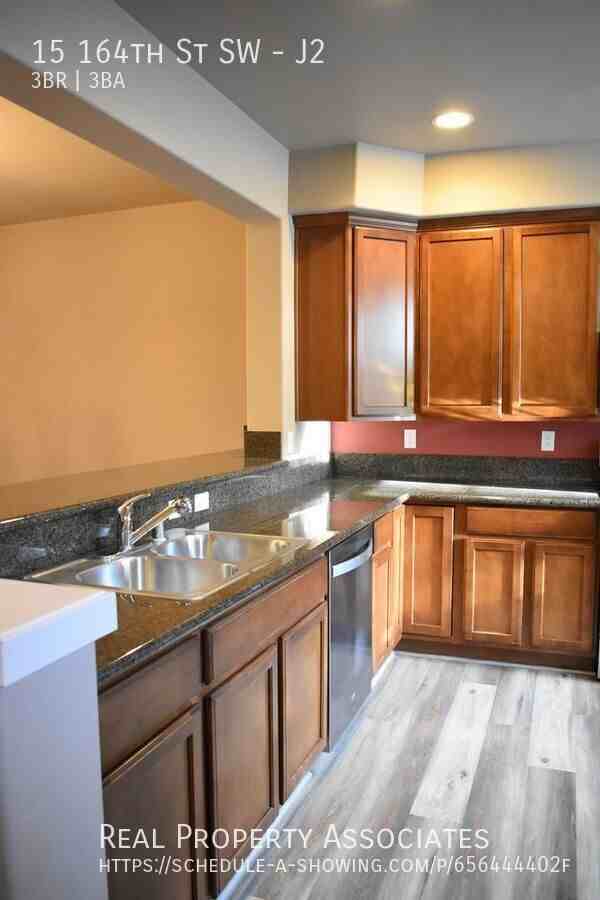15 164th St Sw #J2 - Photo 6 of 25