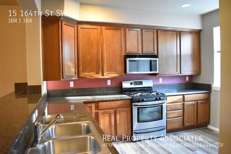 15 164th St Sw #J2 - Photo 7 of 25