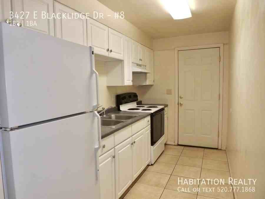 3427 E Blacklidge Dr #8 - Photo 2 of 15