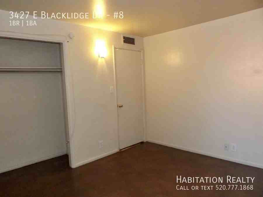 3427 E Blacklidge Dr #8 - Photo 5 of 15