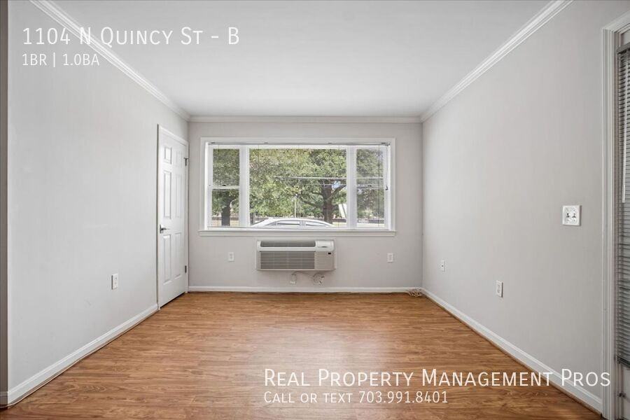 1104 N Quincy St #B - Photo 4 of 19